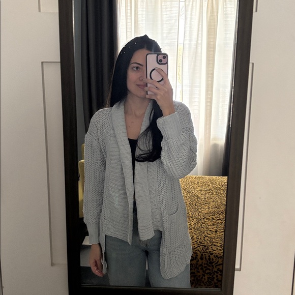 NEW Cardigan🩵💫 - Picture 3 of 9